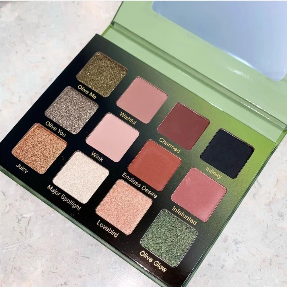 🫒 Violet Voss Cosmetics Olive You Forever Eyeshadow Palette